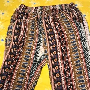 Stretchy printed lounge pants